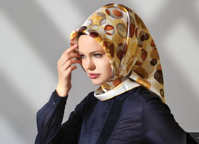 Neva Scarf